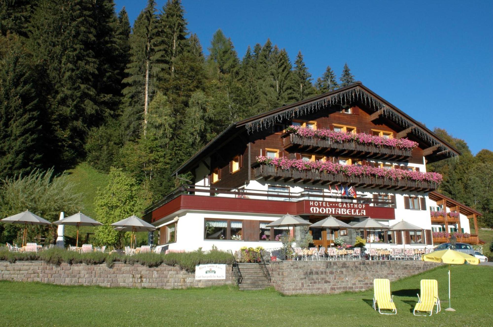 Hotel Montabella Schruns Esterno foto
