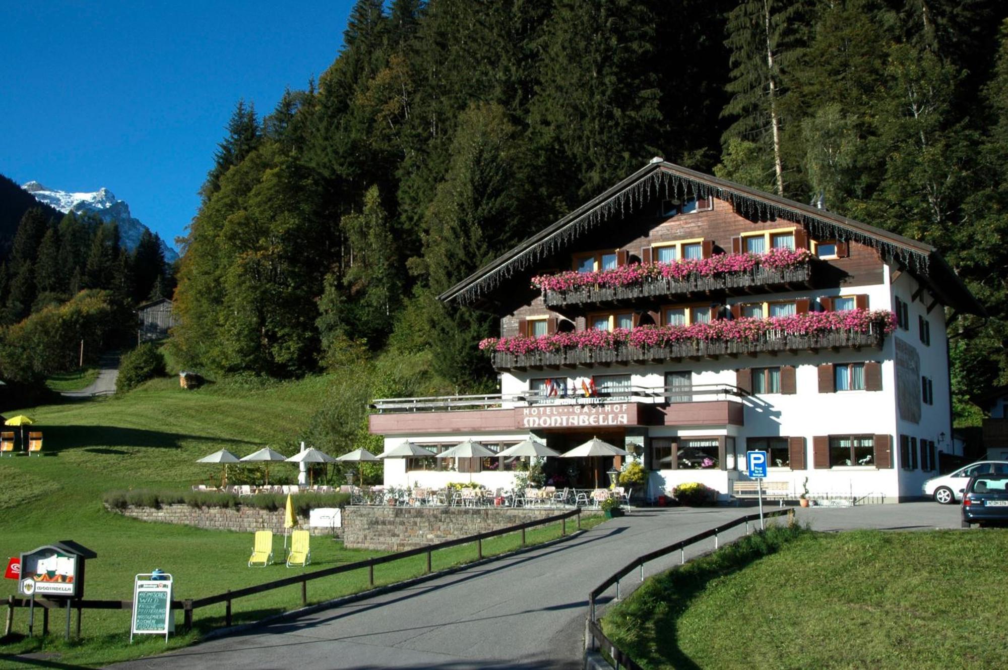 Hotel Montabella Schruns Esterno foto